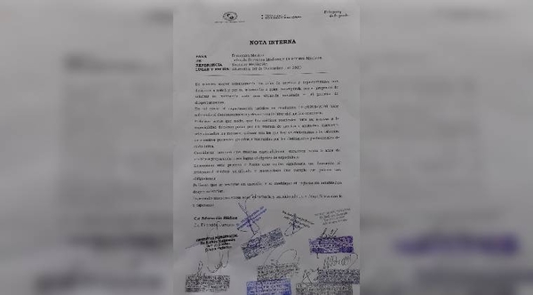 HOY / Jefes de servicios y departamentos se solidarizan con médicos residentes de IPS