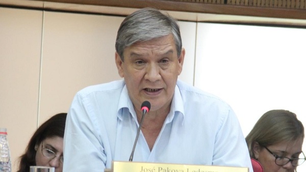 COVID19: Senador José Ledesma es ingresado al Ineran por complicaciones