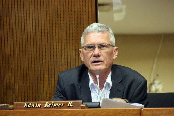Diputado Edwin Reimer argumentó su postura respecto a veto de exoneración de facturas de ANDE y ESSAP