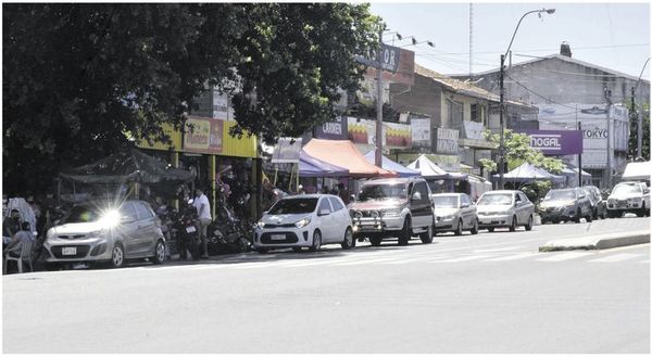 La Municipalidad y la SET facilitan el comercio informal en espacio público - Nacionales - ABC Color