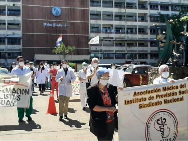 Gerente del IPS reconoce que la descontratación de médicos está vinculada a protesta