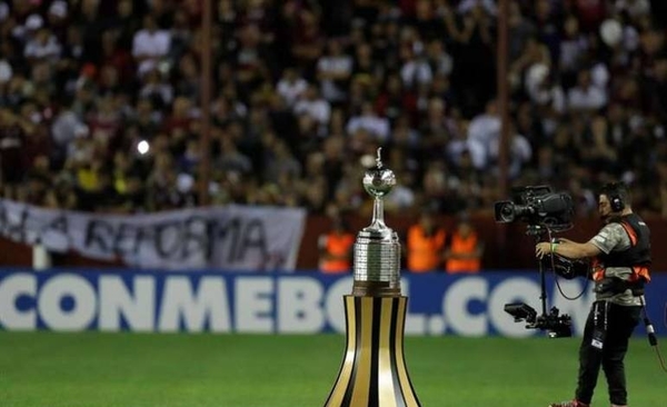HOY / River-Palmeiras y Boca-Santos, 'finales anticipadas' entre equipos campeones