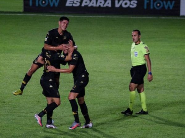 Rojas y Melgarejo, doblete guaraní en el empate de Racing - Fútbol - ABC Color