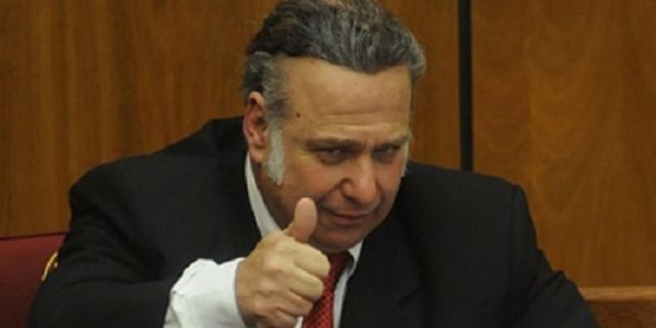 Postergan juicio oral contra Oscar González Daher e hijo