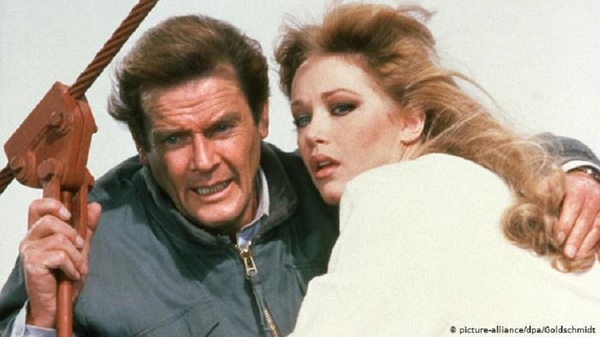 Muere “la chica Bond”, Tania Roberts