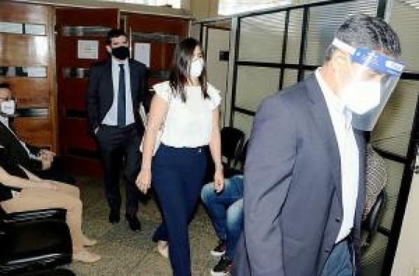 Piden salida procesal para miembros del clan Ferreira por facturas falsas