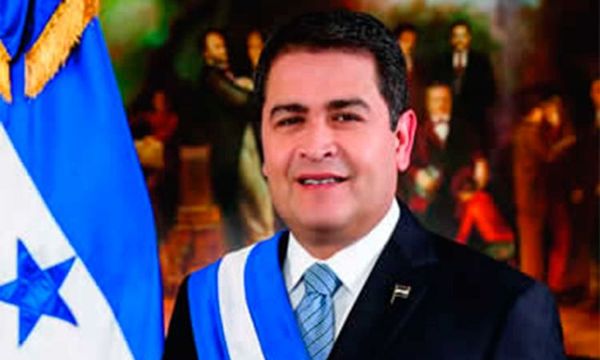 Presidente de Honduras asegura que dejará el poder tras 2021