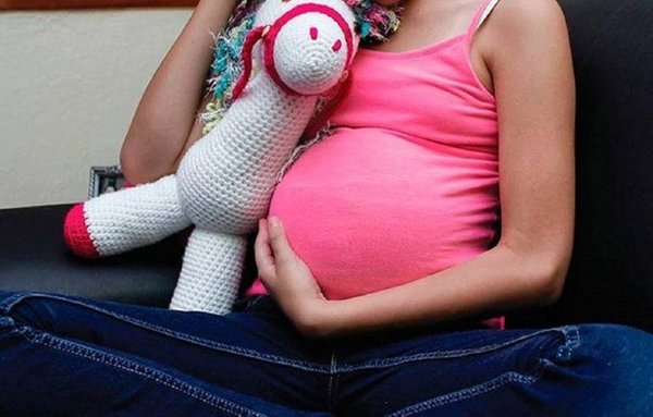 Violada desde los 10 años, ahora está embarazada: fiscal ordena detención del criminal
