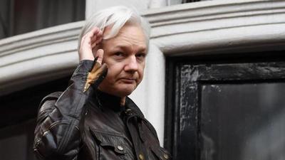 Jueza británica rechaza extraditar a Assange a EEUU
