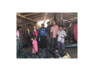Niños indígenas desean iniciar las clases en un aula sin kupi´i