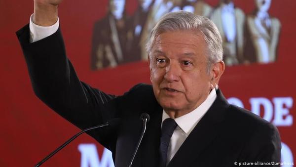 México ofrece asilo político a Assange - El Trueno