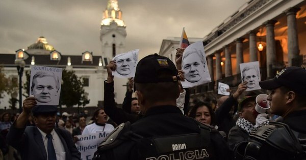 La Nación / Cinco cosas que hay que saber sobre Julian Assange y WikiLeaks