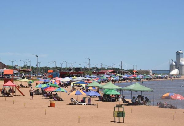 Abdo celebra reactivación turística, pero su gobierno ni siquiera acompaña con protocolo   - Nacionales - ABC Color