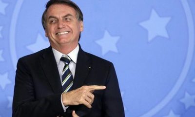 Bolsonaro dice que la vacunación está en camino