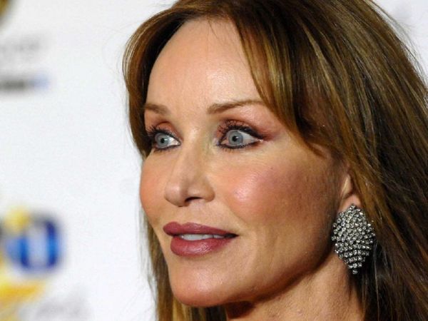 Actriz Tanya Roberts sigue viva, rectifica su agente