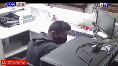 Ladrón sustrae G. 6 millones de caja fuerte de mueblería | Noticias Paraguay
