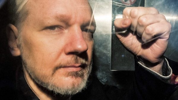 México ofreció asilo político para Julian Assange