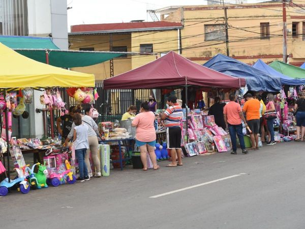 Reyes Magos se movilizan en busca de regalos