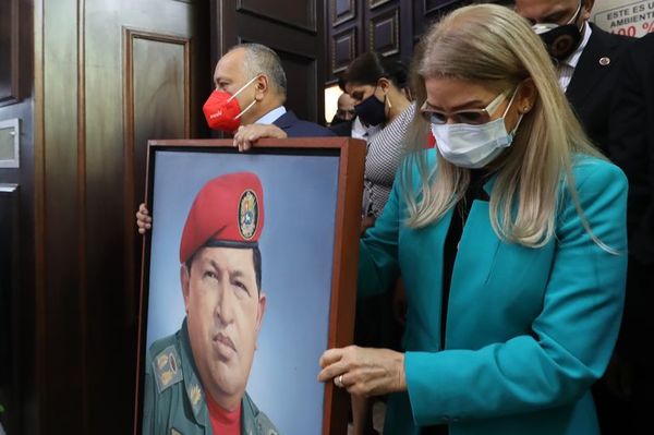 Chavismo instala nuevo Parlamento en Venezuela, Guaidó intenta resistir - Mundo - ABC Color