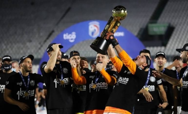 HOY / Azcona descarta volver al exterior