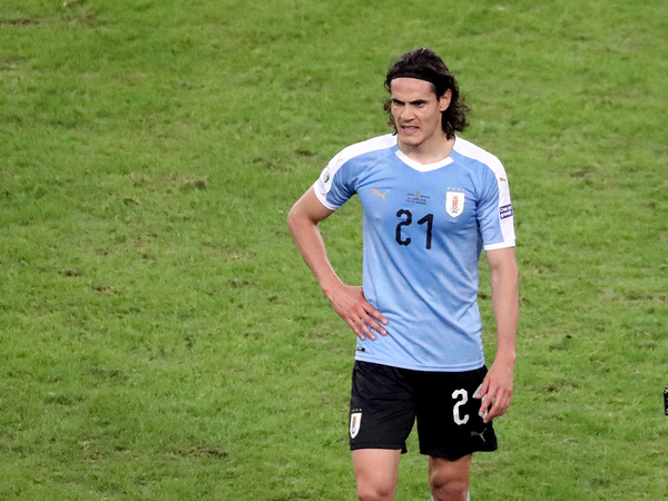 Conmebol expresa su apoyo a Edinson Cavani