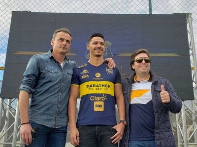 Walter González baraja opciones