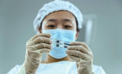HOY / La vacuna china es efectiva contra las variantes del covid-19, según su creador