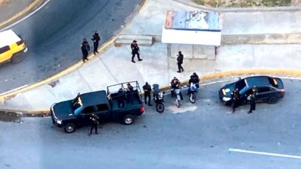 Venezuela: Fuerzas represoras del régimen de Maduro rodearon la vivienda de Guaidó