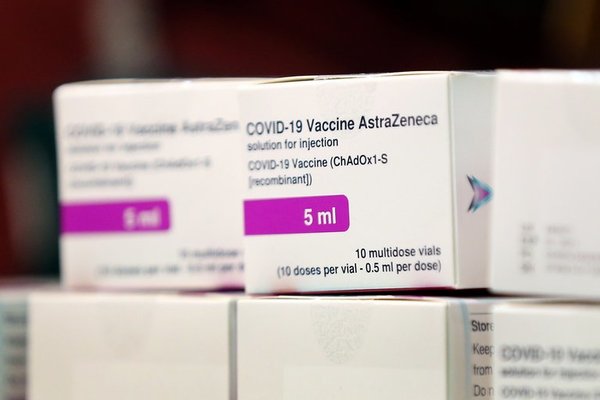 Brasil autorizó la importación de dos millones de vacunas contra el coronavirus de Oxford-AstraZeneca. | OnLivePy
