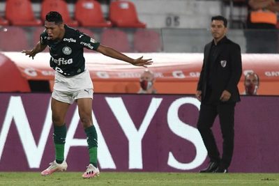 Palmeiras golea y reserva pasaje a la final | OnLivePy