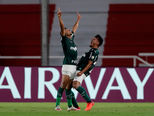 Palmeiras golea a River Plate a domicílio