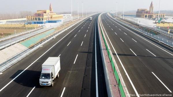 China cierra accesos a una ciudad por coronavirus - ADN Digital