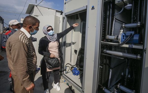 Una empresa israelí transforma el aire de Gaza en agua  - Tecnología - ABC Color