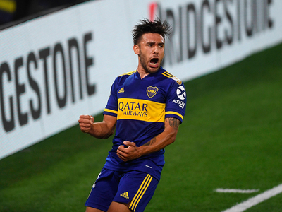 Boca Juniors y Santos juegan en la Bombonera