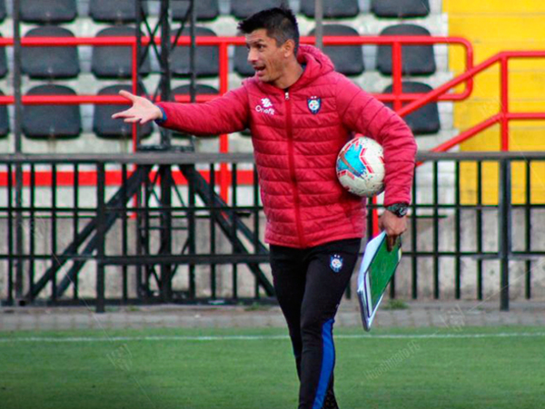 Gustavo Florentín deja de ser entrenador de Huachipato