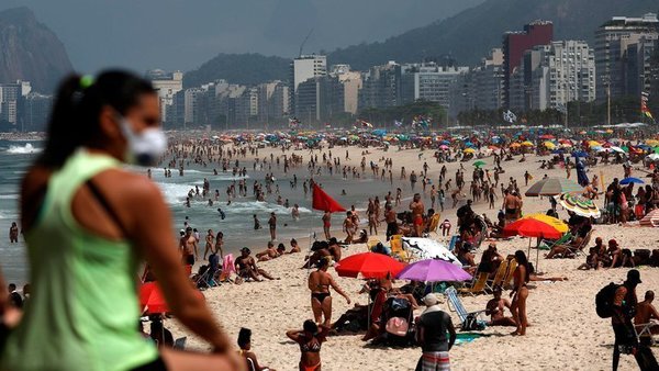 Más de 2.900 paraguayos están de vacaciones en Brasil donde ya circula la nueva "cepa" del covid-19