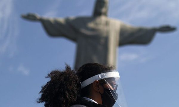 Casi 3.000 paraguayos fueron de vacaciones a Brasil, donde ya está la nueva cepa