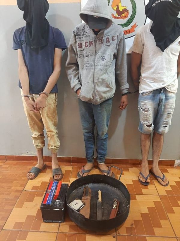 Atrapan a jóvenes que habrían hurtado paellera en Santa Rita