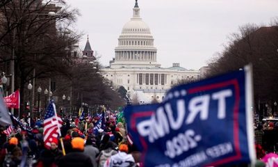 Fanáticos de Donald Trump asaltan el Congreso de EE.UU