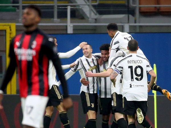 Juventus tumba al Milan y no tira la toalla en la lucha por el Scudetto