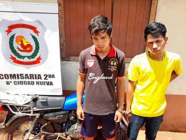 Detienen a dos motochorros tras asaltar a una joven en el barrio Ciudad Nueva