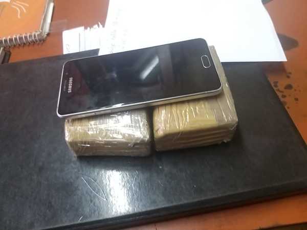 Atrapan a seguridad que quiso ingresar con marihuana a la cárcel de CDE