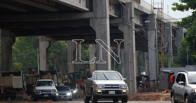 La Nación / Desde hoy establecen desvíos por excavación en zona del Corredor Vial Botánico