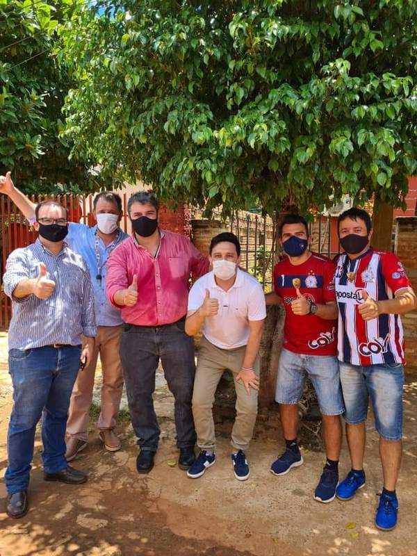 Politizan entrega de regalos en Coronel Oviedo – Prensa 5