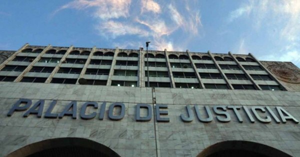 La Nación / Condenan a motochorro a 25 años de cárcel por homicidio doloso