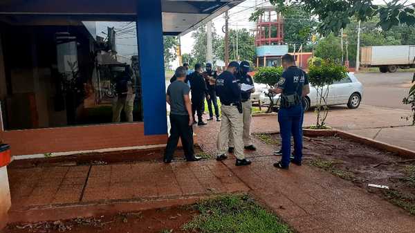 HABRÍAN INTENTADO ROBAR UN CAJERO DE BANCO RÍO EN HOHENAU