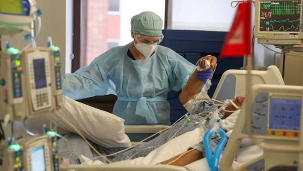 Inglaterra busca camas de hospital y teme un colapso sanitario por el coronavirus - El Trueno