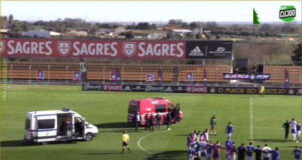 HOY / Fallece el jugador brasileño de la tercera lusa que se desplomó en el campo