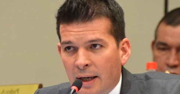 La Nación / PDVSA: “El presidente Marito es el corrupto y siempre se va a rodear de corruptos”