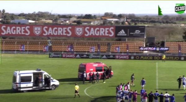 Fallece el jugador brasileño de la tercera lusa que se desplomó en el campo